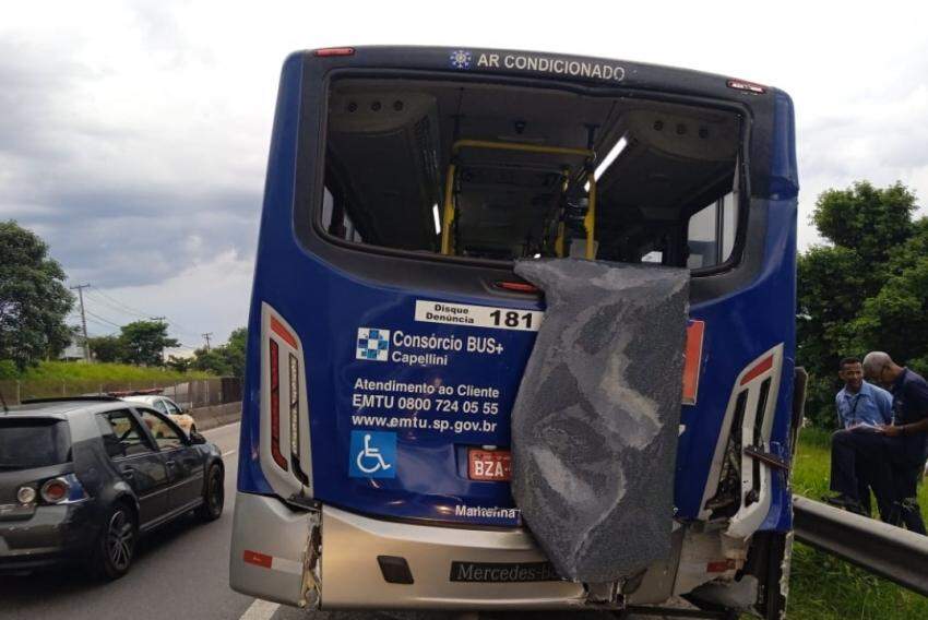 Acidente entre ônibus em Campinas - Seis feridos registrados