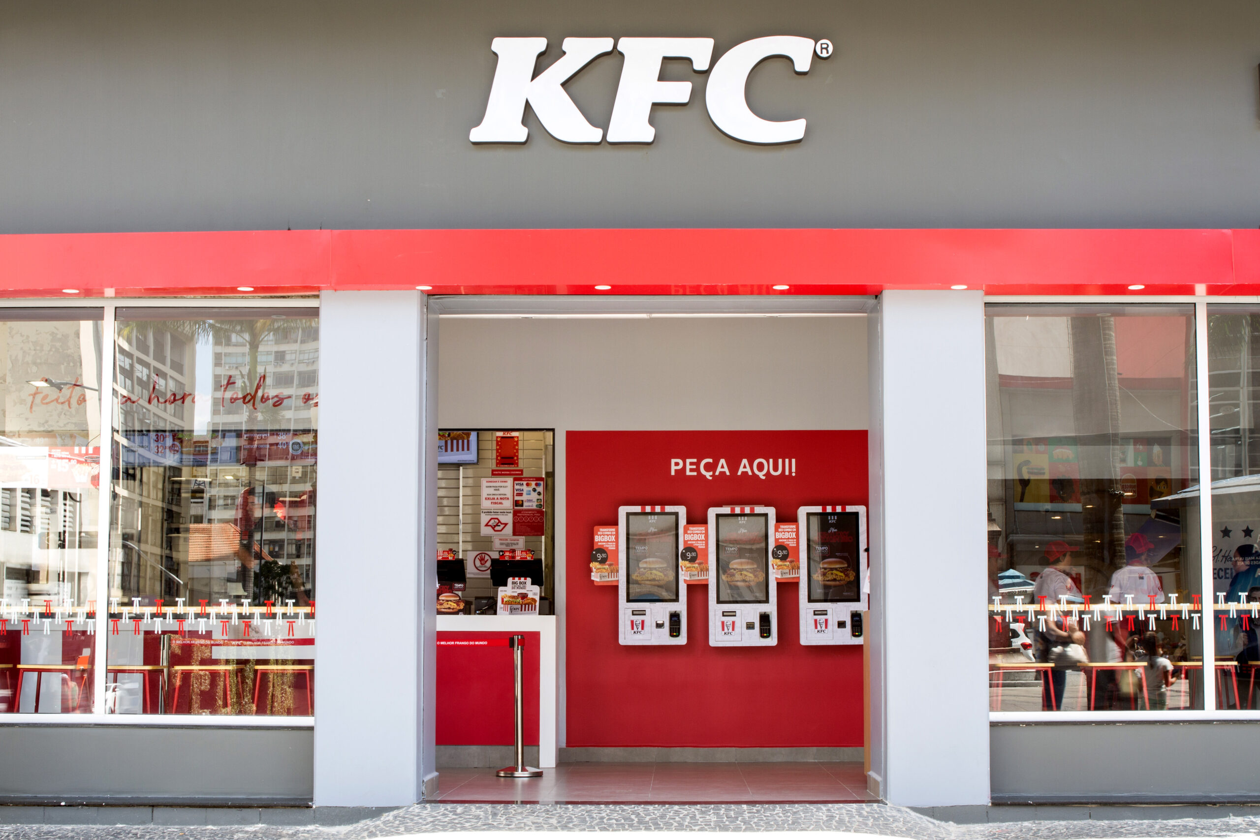 KFC lança novo modelo de negócio com loja de rua em Campinas