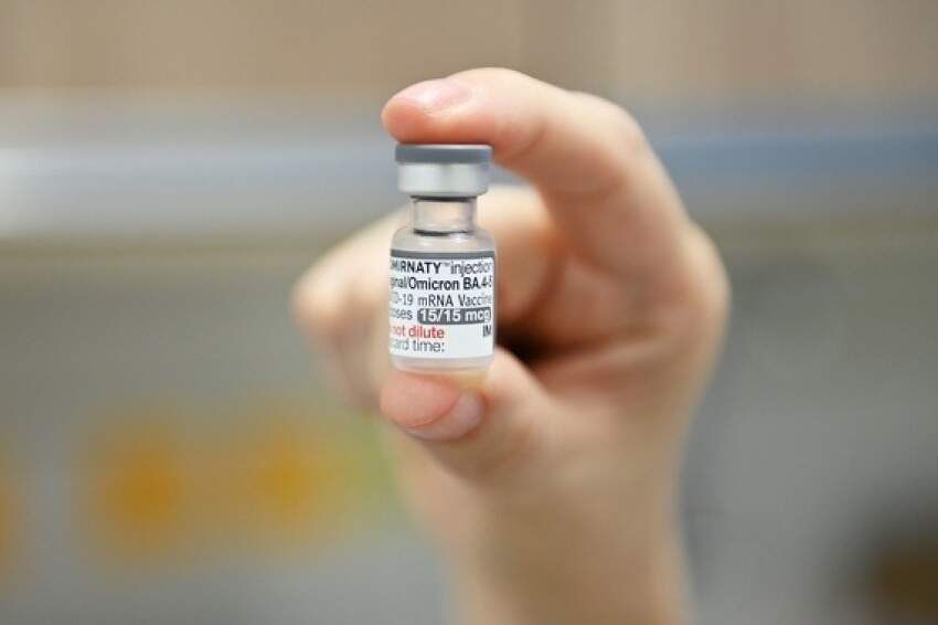 Paralisação da Vacinação em Campinas devido à escassez de doses da vacina bivalente contra a COVID-19