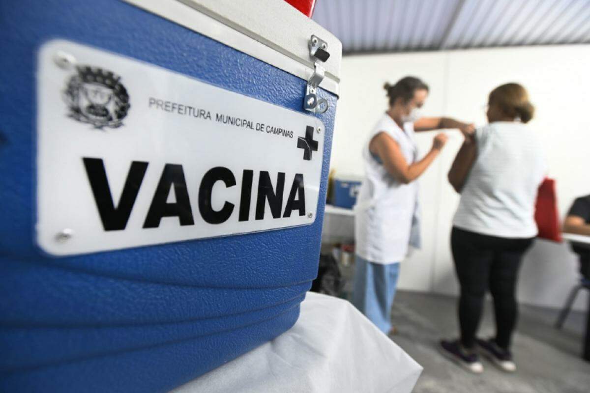 Campinas Enfrenta Desafios na Imunização Contra Influenza e Dengue