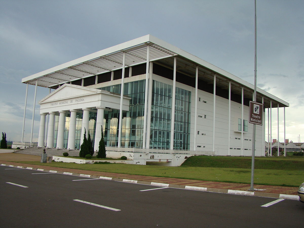 Prefeitura de Paulínia-SP Abre 84 Vagas em Processo Seletivo: Sua Chance de Trabalhar na Saúde Pública? 12 1200px Teatro Municipal de Paulinia 4