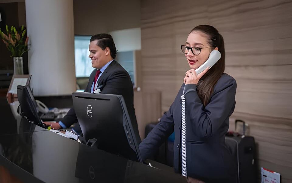 Atendimento com Excel ncia Por Dentro da Vaga de Recepcionista na Orthopride Franca S o Paulo