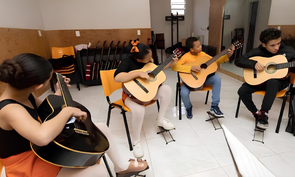 Cubat o Sinfonia Transformando Vidas com M sica e Dan a na Baixada Santista e Regi o