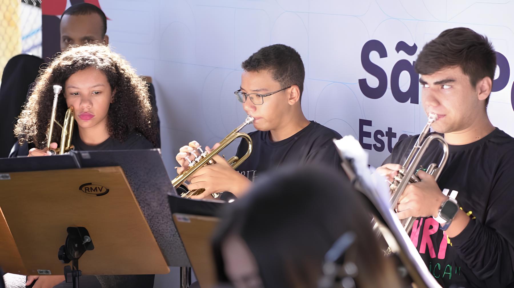 O Som que Transforma Vidas: Como o Guri nas Escolas Está Revolucionando a Educação em São Paulo 12 O Som que Transforma Vidas Como o Guri nas Escolas Est Revolucionando a Educa o em S o Paulo