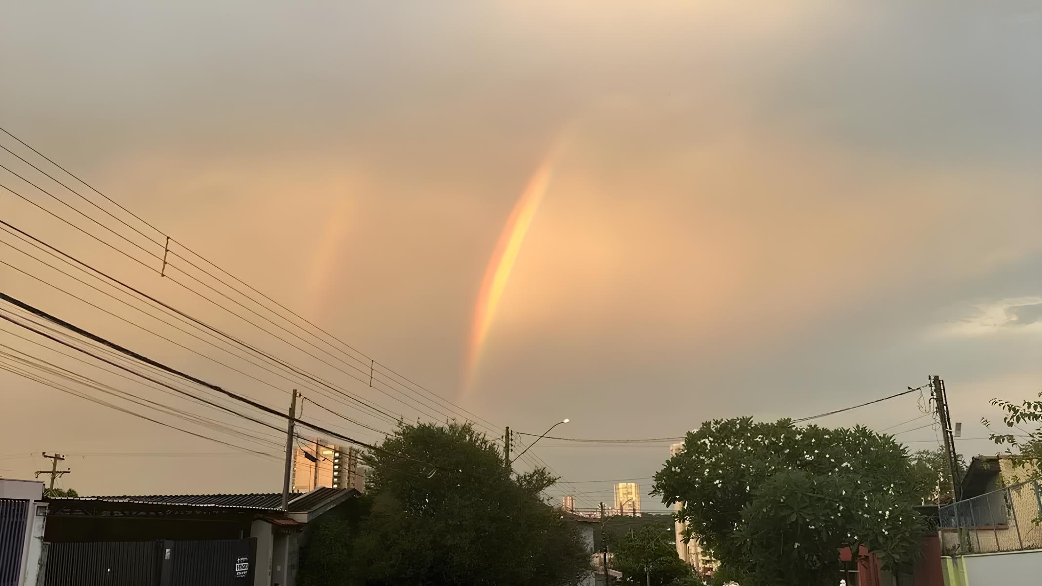 Quando o Céu se Torna Arte: O Fenômeno do Arco-Íris Duplo em Ribeirão Preto 3 Quando o C u se Torna Arte O Fen meno do Arco ris Duplo em Ribeir o Preto
