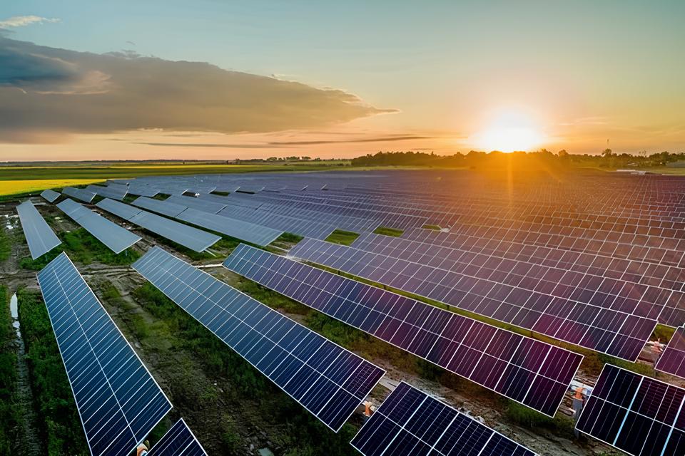 Vendedor(a) de Energia Solar: Como Transformar uma Oportunidade em um Salto Profissional 12 Vendedor a de Energia Solar Como Transformar uma Oportunidade em um Salto Profissional