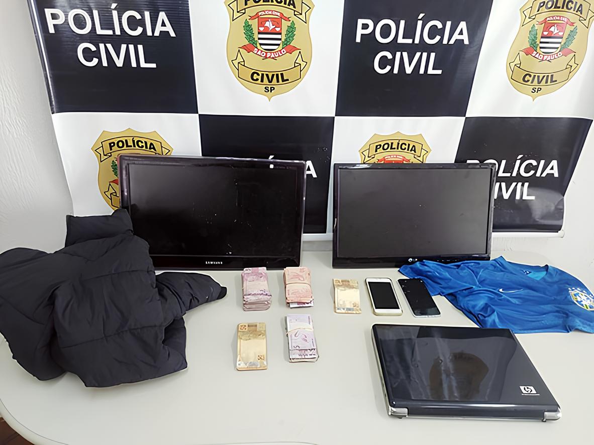 A Rede de Medo: Como uma Quadrilha Especializada em Roubos a Residências Paralisou Uma Região e Foi Desmantelada Pela Polícia 12 A Rede de Medo Como uma Quadrilha Especializada em Roubos a Resid ncias Paralisou Uma Regi o e Foi Desmantelada Pela Pol cia