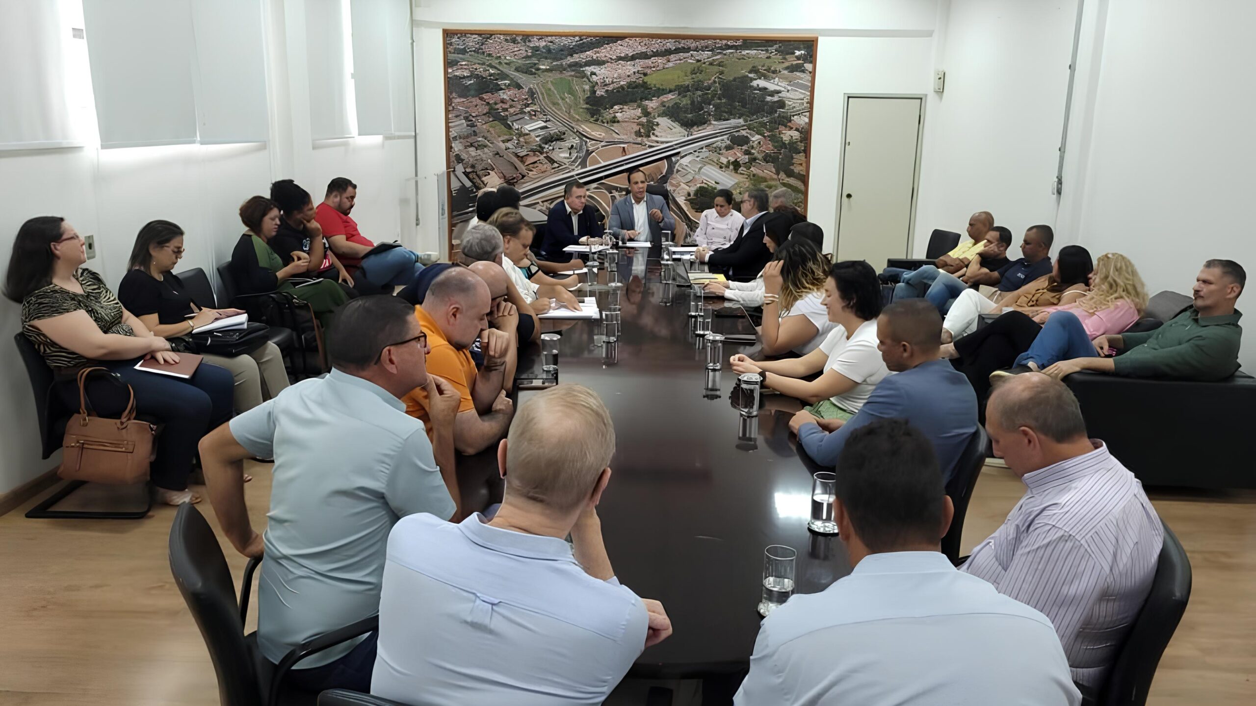 A Suspensão da Greve em Limeira: Como a Prefeitura e os Servidores Encontraram um Ponto de Equilíbrio Após 11 Dias de Tensão 12 A Suspens o da Greve em Limeira Como a Prefeitura e os Servidores Encontraram um Ponto de Equil brio Ap s 11 Dias de Tens o scaled
