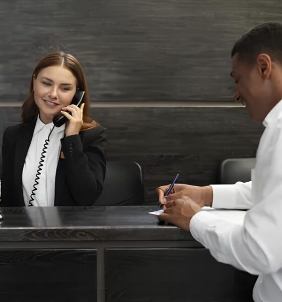 Atendimento ao Cliente: O Papel Fundamental do Recepcionista na Saúde e Bem-Estar 13 Atendimento ao Cliente O Papel Fundamental do Recepcionista na Sa de e Bem Estar