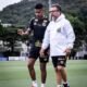 Cl ber Xavier O Homem Que Pode Resgatar o Santos das Sombras Uma Nova Era Come a na Vila Belmiro
