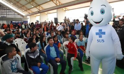 Como a Ci ncia Entra em Sala de Aula A Revolucion ria Campanha Nacional de Vacina o nas Escolas