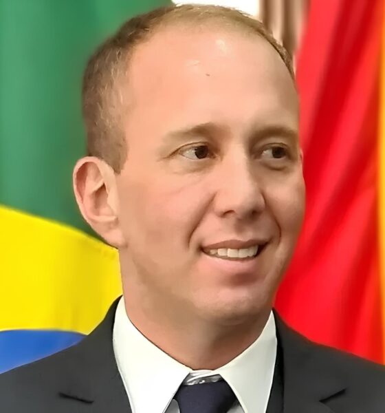 Escândalo na Saúde: O Caso Rodrigo Manga e o Que Ele Revela Sobre a Política Brasileira 14 Esc ndalo na Sa de O Caso Rodrigo Manga e o Que Ele Revela Sobre a Pol tica Brasileira