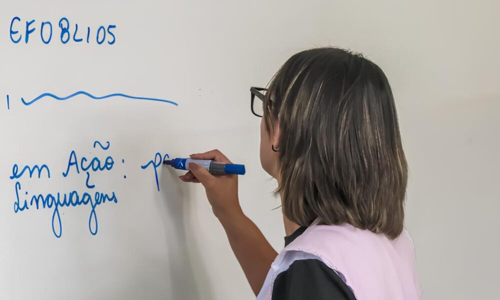 Quando a Sala de Aula Vira o Palco da Resist ncia Professores em Greve Contra o Sil ncio do Governo