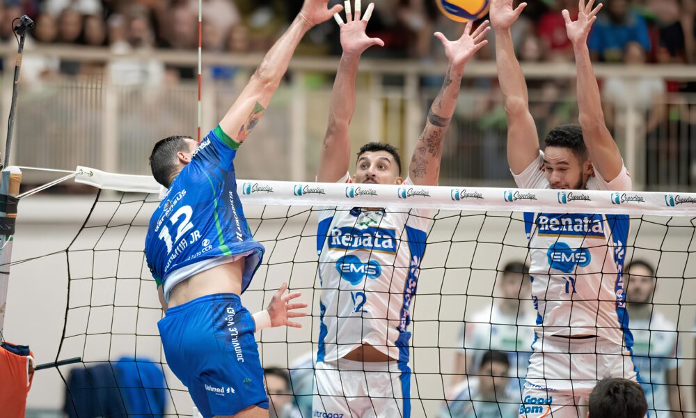 Uma Batalha de Tit s V lei Renata e Joinville Decidem Tudo no Jogo 3 da Superliga