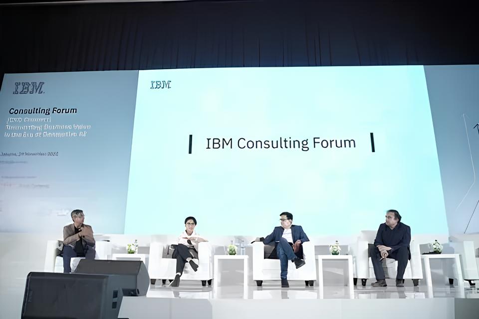Como Transformar sua Carreira em Consultoria de Gestão de Fundos no LinkedIn: O Caso IBM e o Futuro da Indústria 12 Como Transformar sua Carreira em Consultoria de Gest o de Fundos no LinkedIn O Caso IBM e o Futuro da Ind stria