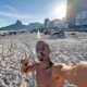 O Dia em que Ipanema Virou um Bal de Sombras e Drogas A Hist ria do Homem da Bandeja