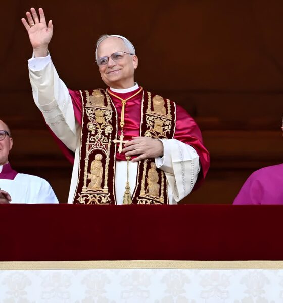 O Mundo Parou para Assistir: O Dia em que o Papa Leão XIV Mudou a História e Abalou as Estruturas da Fé, Política e Cultura Global 13 O Mundo Parou para Assistir O Dia em que o Papa Le o XIV Mudou a Hist ria e Abalou as Estruturas da F Pol tica e Cultura Global