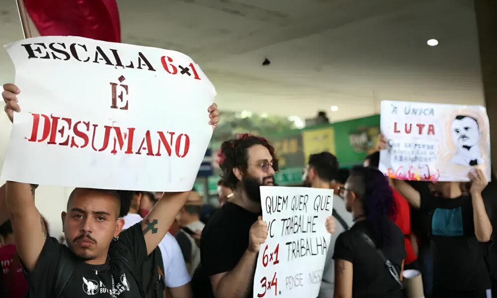 Primeiro de Maio Do Sangue Derramado em Chicago ao Sil ncio das Gera es Atuais