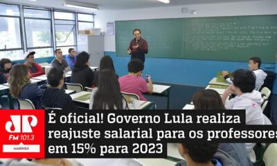 Descubra Como 49 Vagas Para Professor Titular Podem Transformar Sua Carreira em 2023