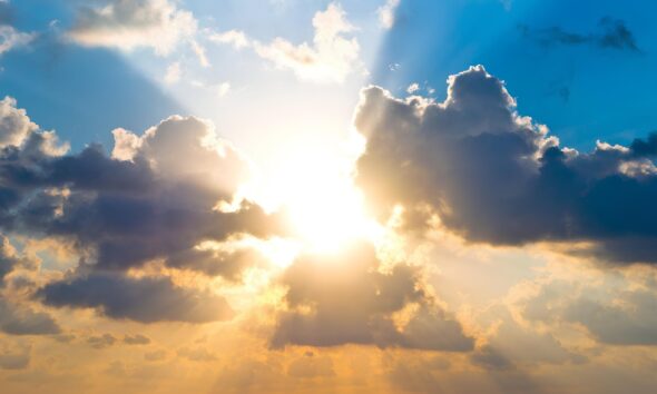 Hortol ndia Sob o Signo das Nuvens Como o Clima Molda a Vida em uma Cidade Paulista