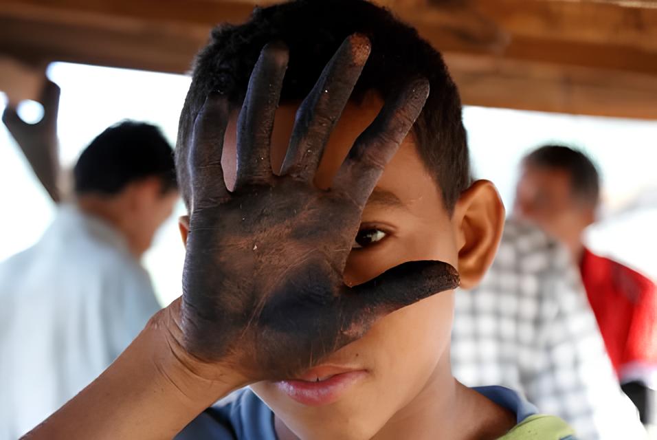 O Grito Silencioso das Crianças: Por que o Trabalho Infantil Cresce 30% no Interior Paulista? 12 O Grito Silencioso das Crian as Por que o Trabalho Infantil Cresce 30 no Interior Paulista