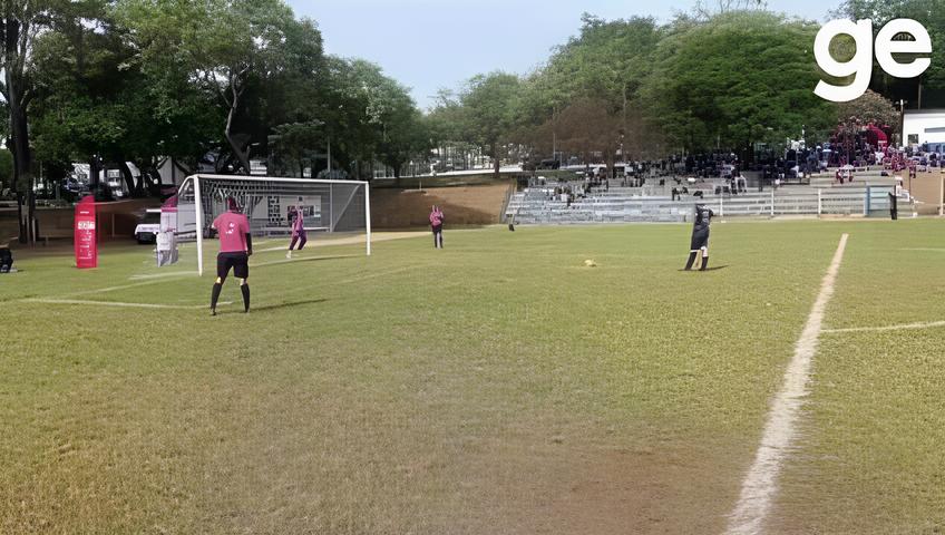 O Milagre do Terço no Campo: Como um Goleiro de 15 Anos Conquistou a Taça das Favelas 12 O Milagre do Ter o no Campo Como um Goleiro de 15 Anos Conquistou a Ta a das Favelas