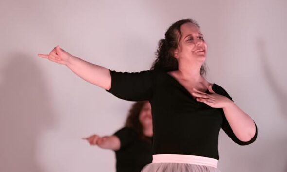 O Movimento Silencioso que Encanta Cora es Coral de Libras do CEI Campinas Transforma a Inclus o em Arte