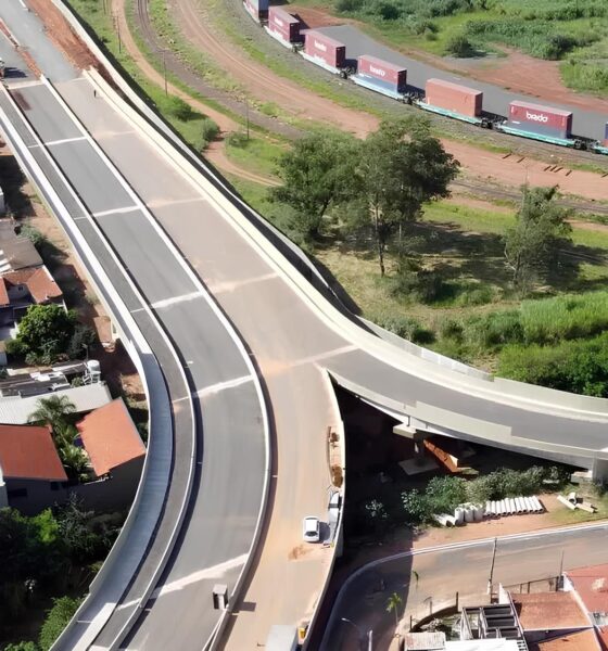 O Viaduto que Dividiu Vidas Como uma Obra Celebrada se Tornou um Pesadelo para Vizinhos