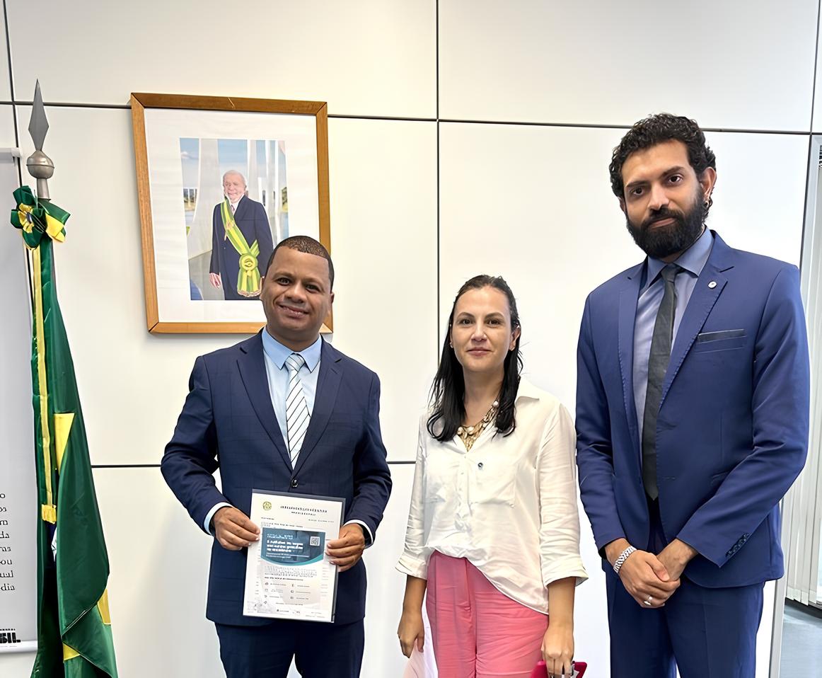 Hortolândia no Mapa Federal: A História da Conquista do SINE e FAT para a Cidade 12 Hortol ndia no Mapa Federal A Hist ria da Conquista do SINE e FAT para a Cidade