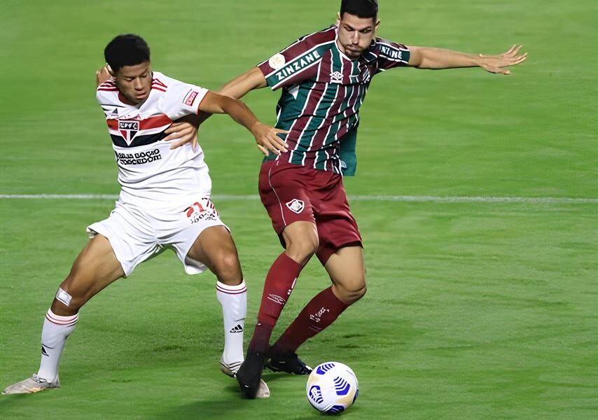 O Cl ssico dos Tricolores S o Paulo x Fluminense Promete Decidir Destinos no Brasileir o 2025