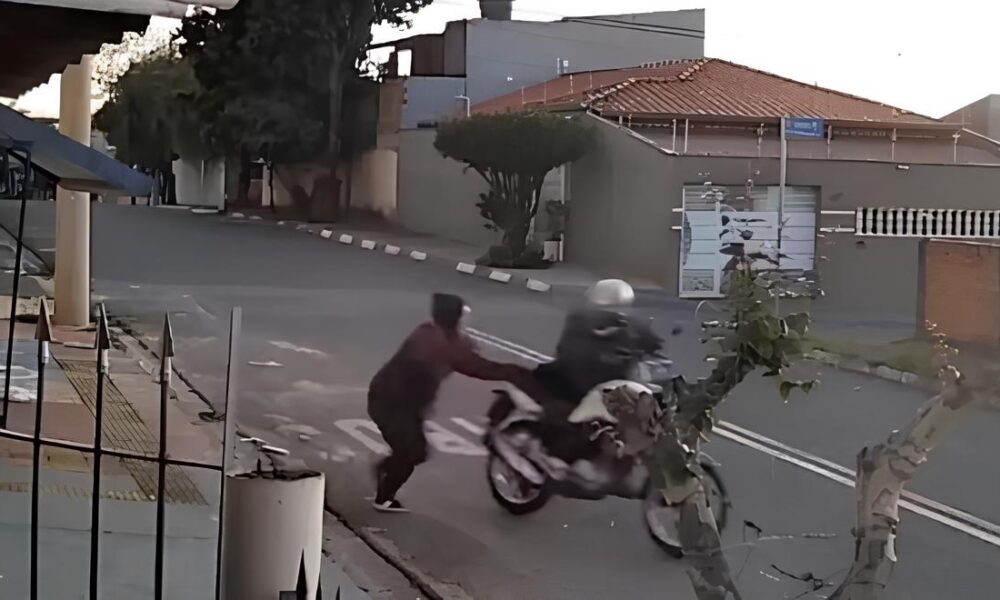 O Dia Que Um Ponto de nibus Se Tornou Palco de Uma Trag dia Irrepar vel em Hortol ndia