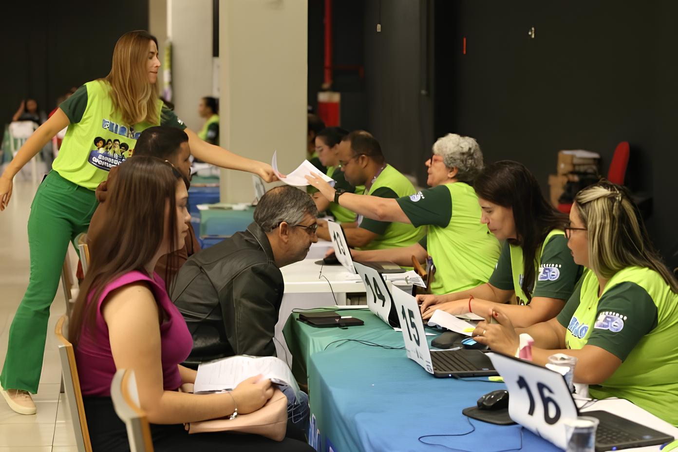 O Dia em que Campinas Abriu as Portas para o Futuro: Emprego, Identidade e Oportunidades ao Alcance de Todos 12 O Dia em que Campinas Abriu as Portas para o Futuro Emprego Identidade e Oportunidades ao Alcance de Todos
