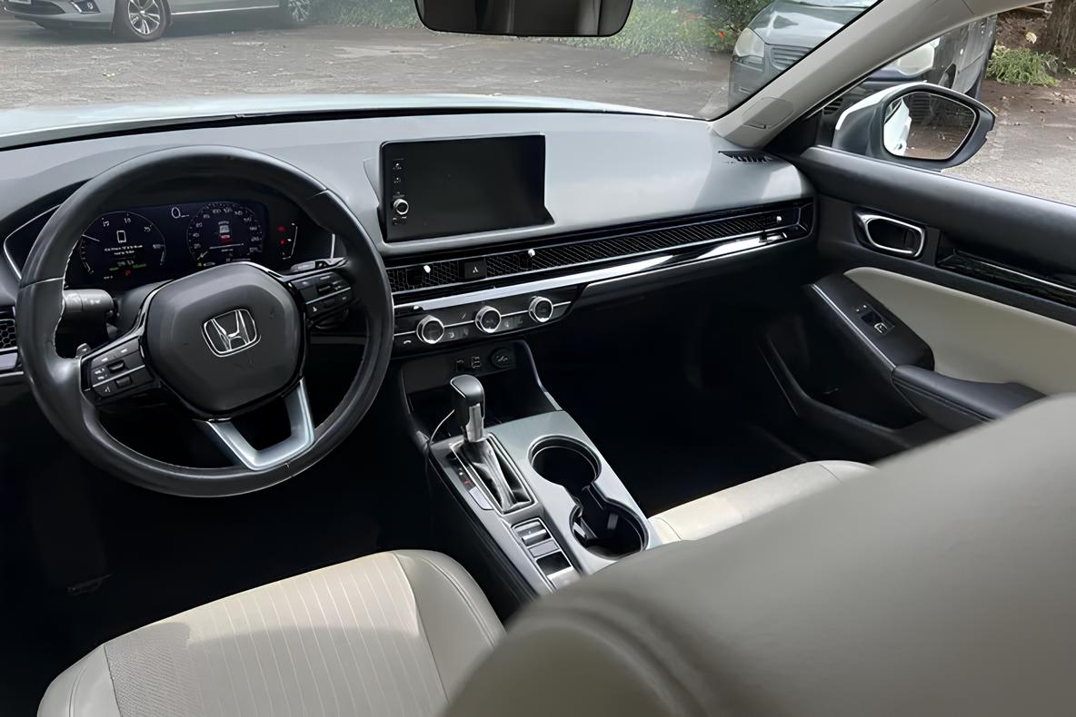 Honda Civic Híbrido Usado vs. Corolla Híbrido 0km: O Embate dos Sedãs do Futuro 8 Honda Civic H brido Usado vs Corolla H brido 0km O Embate dos Sed s do Futuro