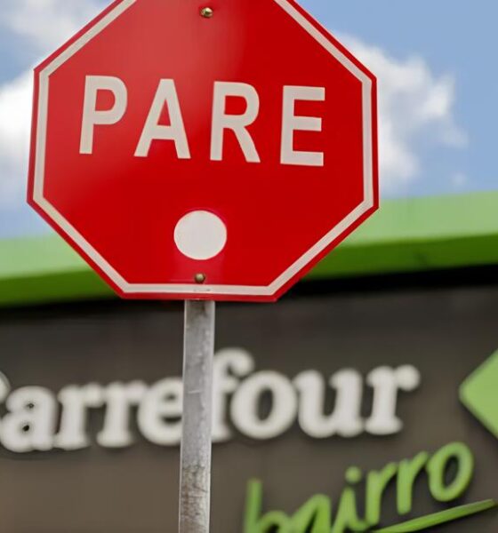 O Colapso Silencioso: A Decisão do Carrefour e o Futuro do Varejo Brasileiro 9 O Colapso Silencioso A Decis o do Carrefour e o Futuro do Varejo Brasileiro
