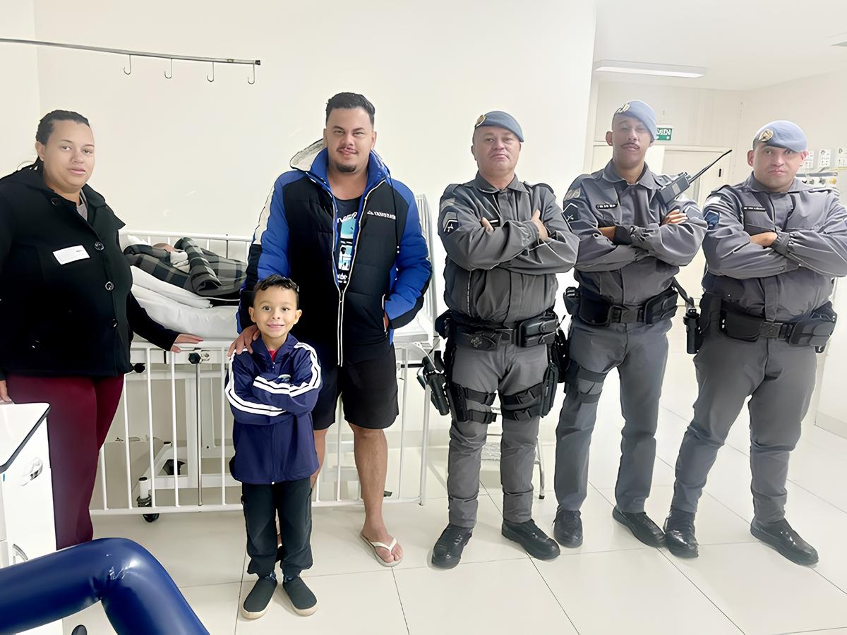 Quando a Vida Pende de um Fio: A História Comovente de Policiais que Salvaram um Bebê em Hortolândia 8 Quando a Vida Pende de um Fio A Hist ria Comovente de Policiais que Salvaram um Beb em Hortol ndia