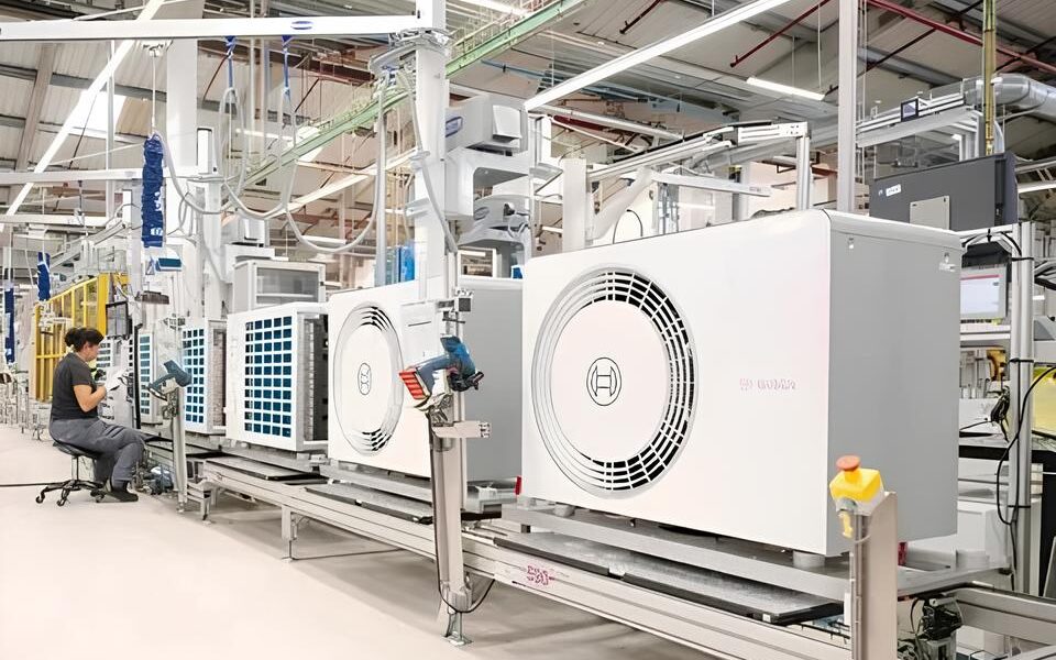 Quando o Futuro Bate Porta Como a Bosch e os Trabalhadores da Hitachi Est o Redefinindo o Jogo do Emprego no Brasil