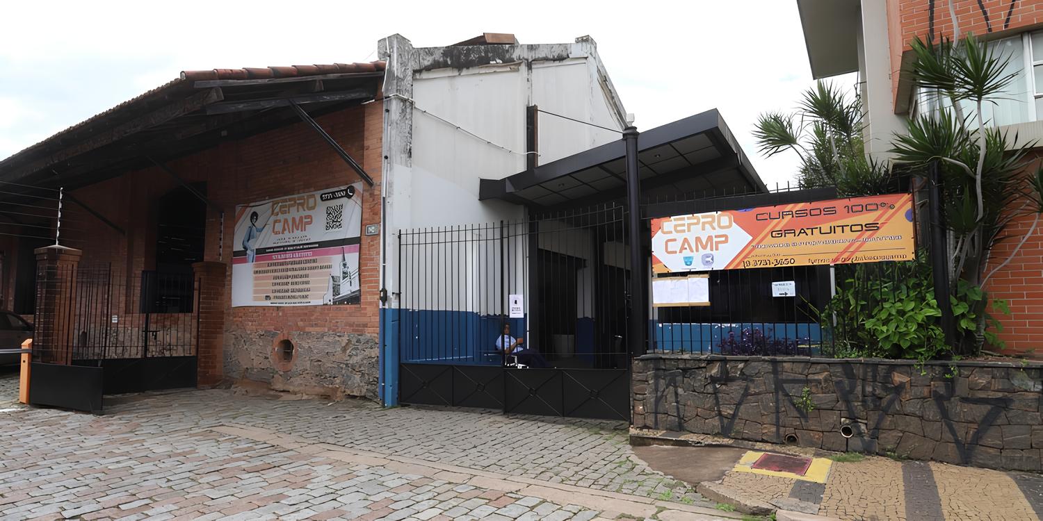 Transforme Paredes em Obras-Primas: O Curso Gratuito de Pintor de Parede Que Está Mudando Vidas em Campinas 8 Transforme Paredes em Obras Primas O Curso Gratuito de Pintor de Parede Que Est Mudando Vidas em Campinas